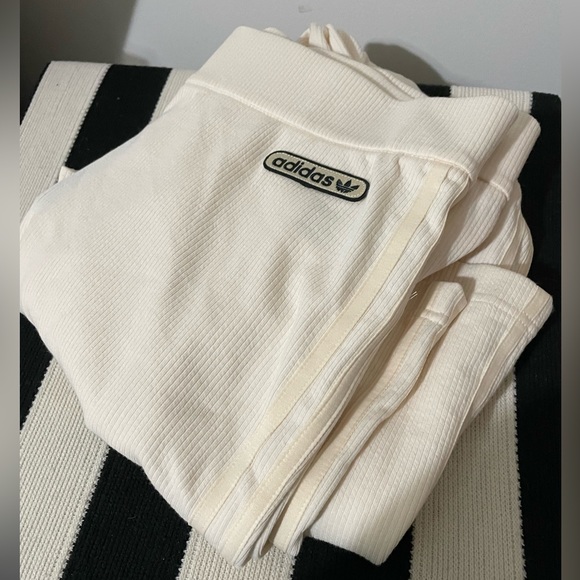 NWT adidas Originals Women's Retro Luxury Flared Pants - Winter White - Picture 9 of 9